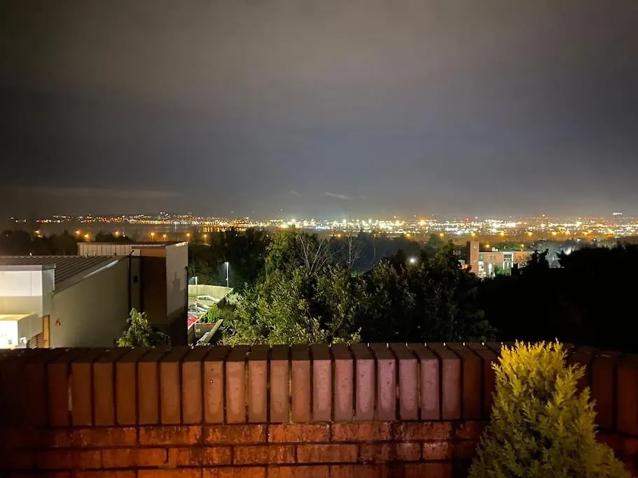 Water View Apartment Belfast
