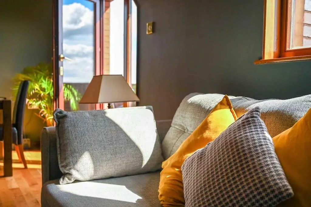 Water View Apartment Belfast